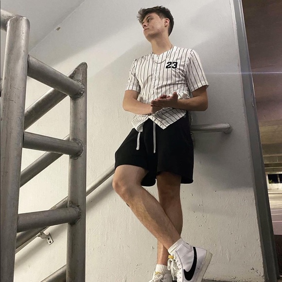 Meet your Posher, Jake - Picture 1 of 1